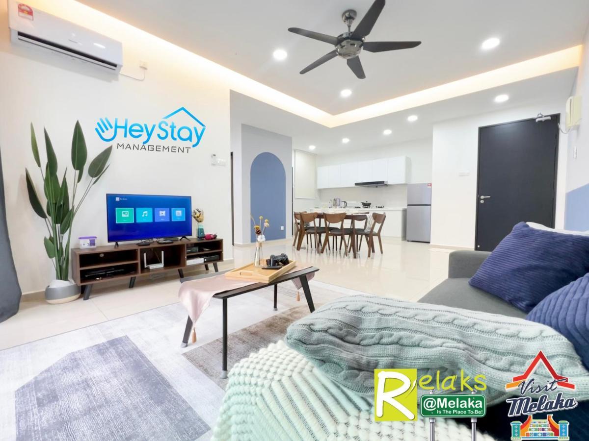 Novo 8 Residence Bachang By Heystay Management Kampong Tambak Eksteriør billede