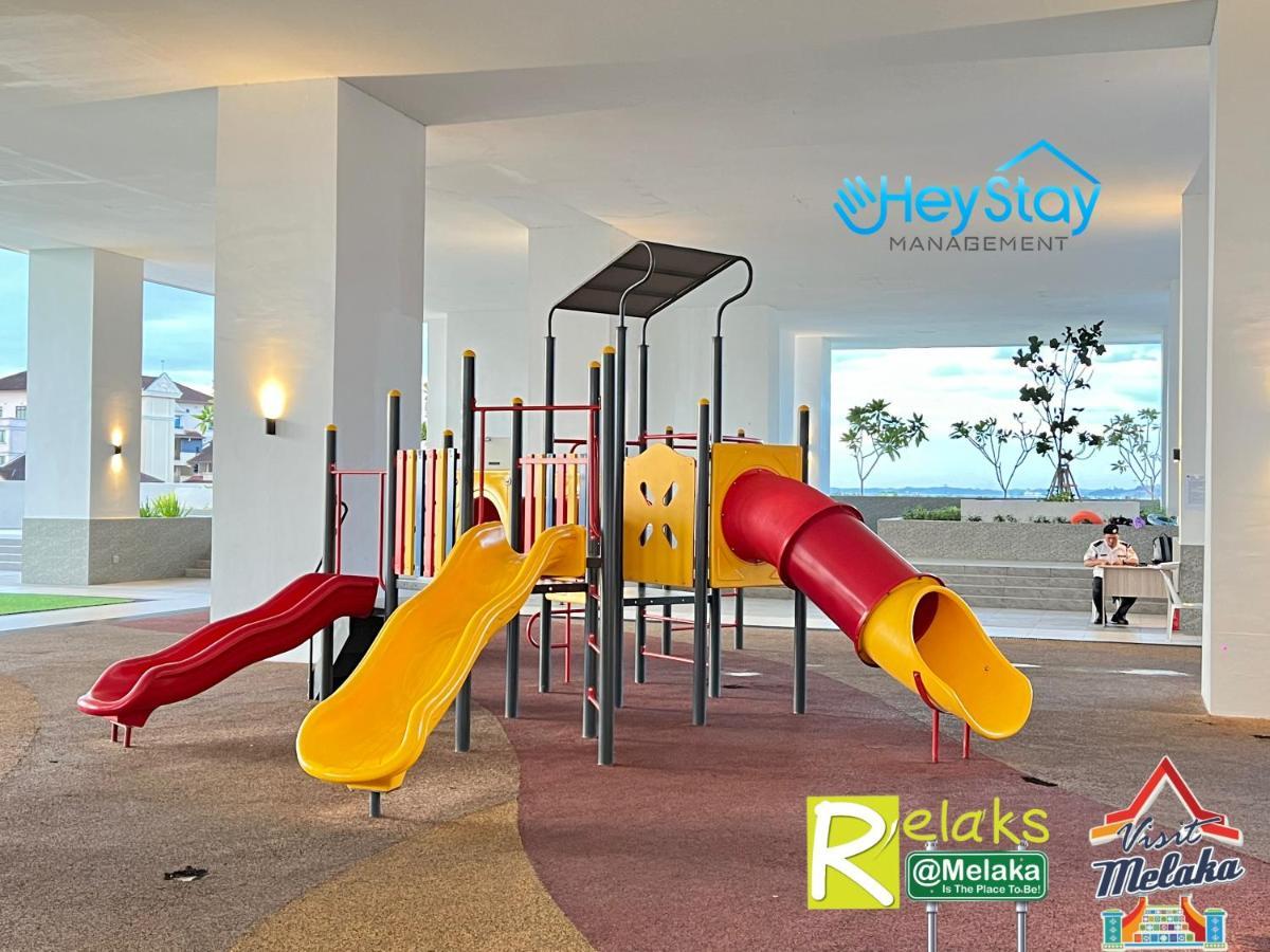 Novo 8 Residence Bachang By Heystay Management Kampong Tambak Eksteriør billede