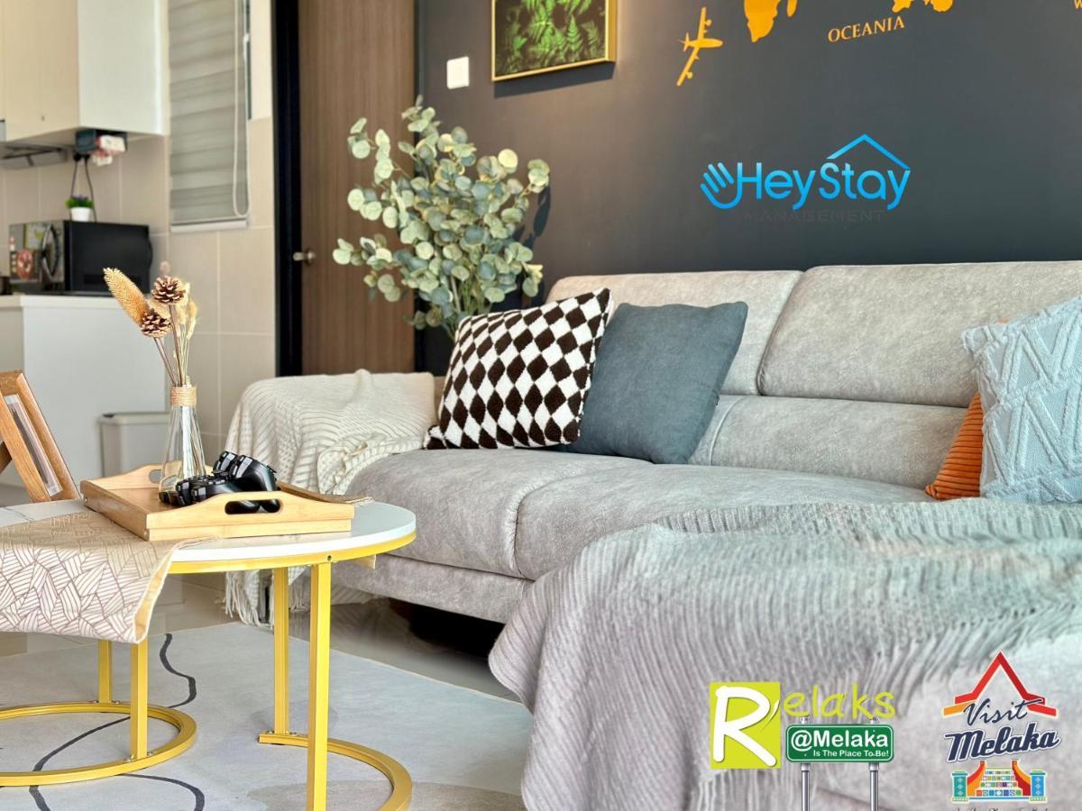 Novo 8 Residence Bachang By Heystay Management Kampong Tambak Eksteriør billede