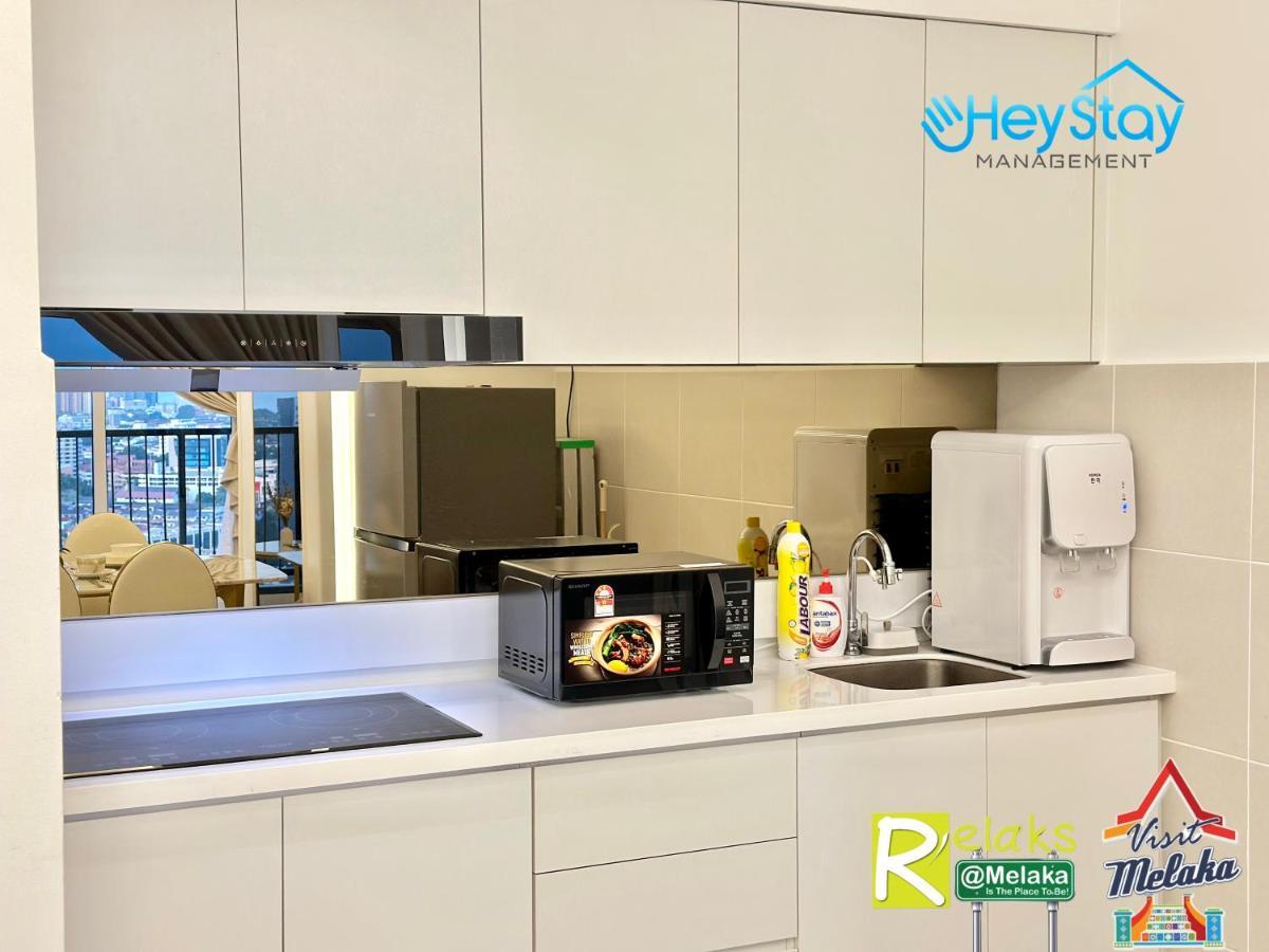 Novo 8 Residence Bachang By Heystay Management Kampong Tambak Eksteriør billede