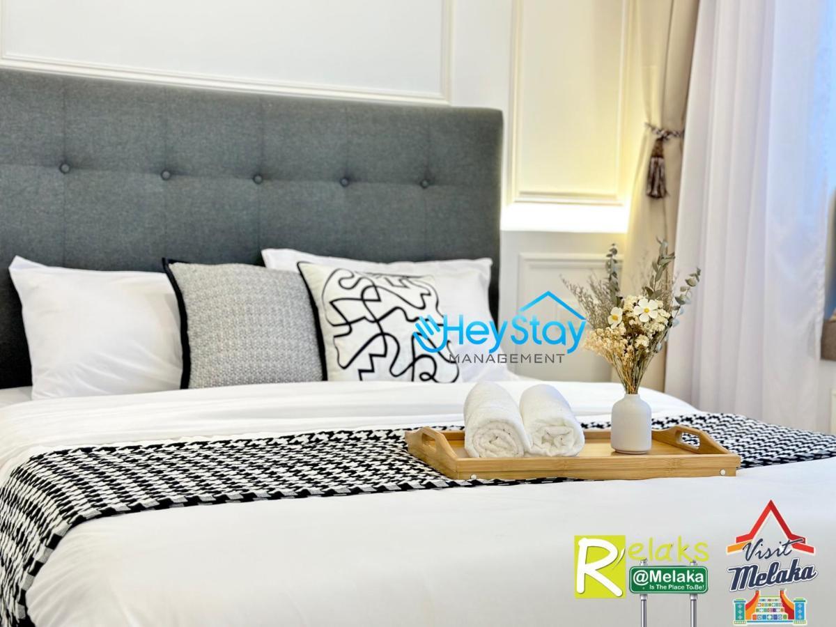Novo 8 Residence Bachang By Heystay Management Kampong Tambak Eksteriør billede