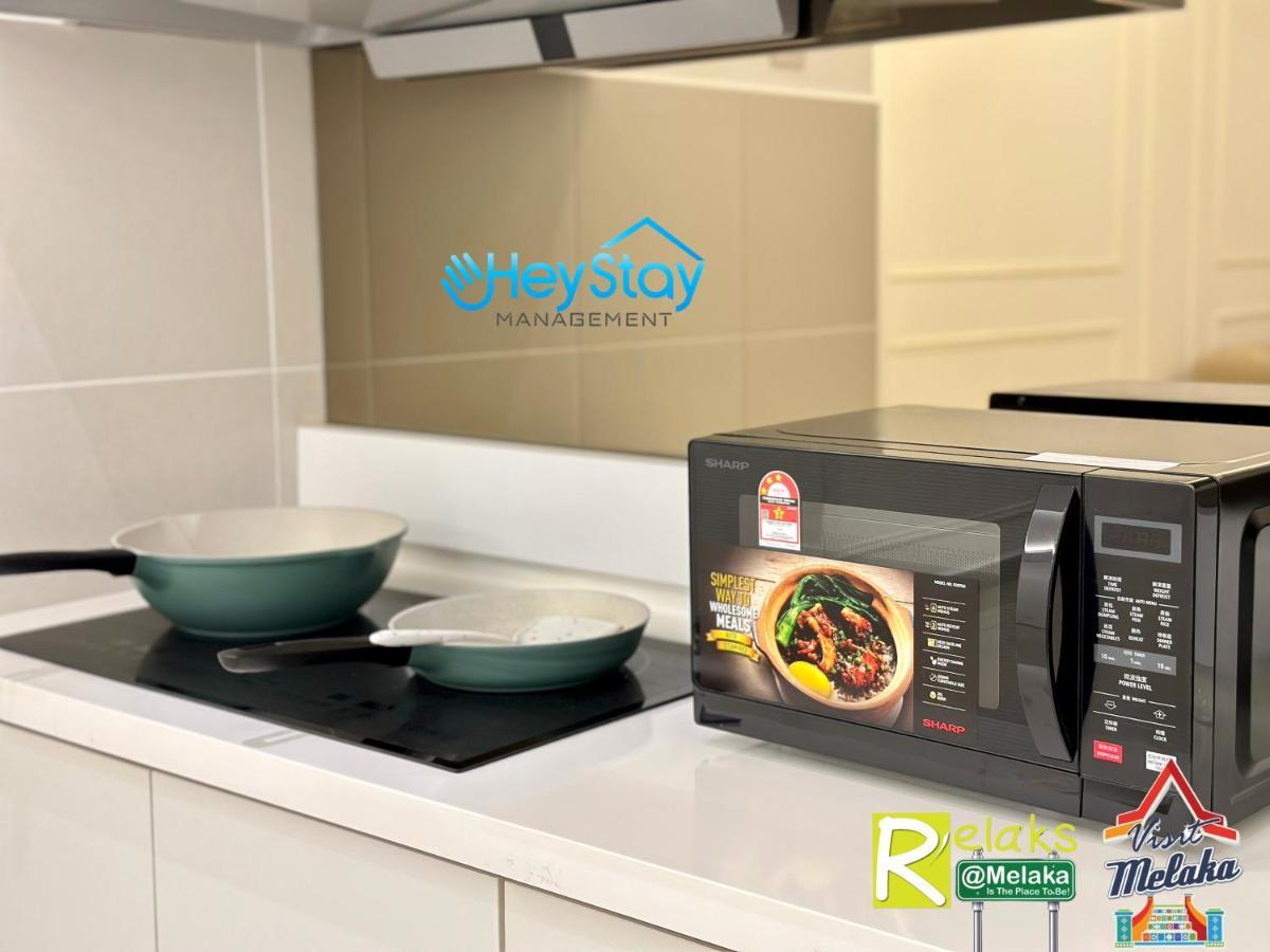 Novo 8 Residence Bachang By Heystay Management Kampong Tambak Eksteriør billede